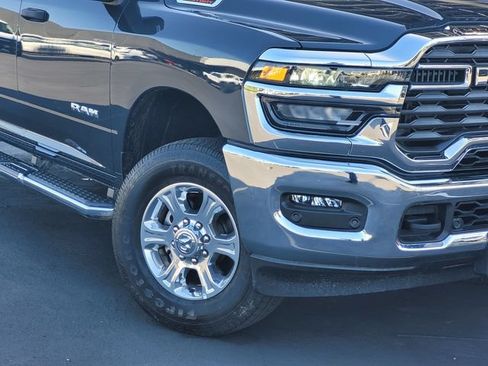 Certified 2025 RAM 2500 Big Horn AWD/4WD image 3