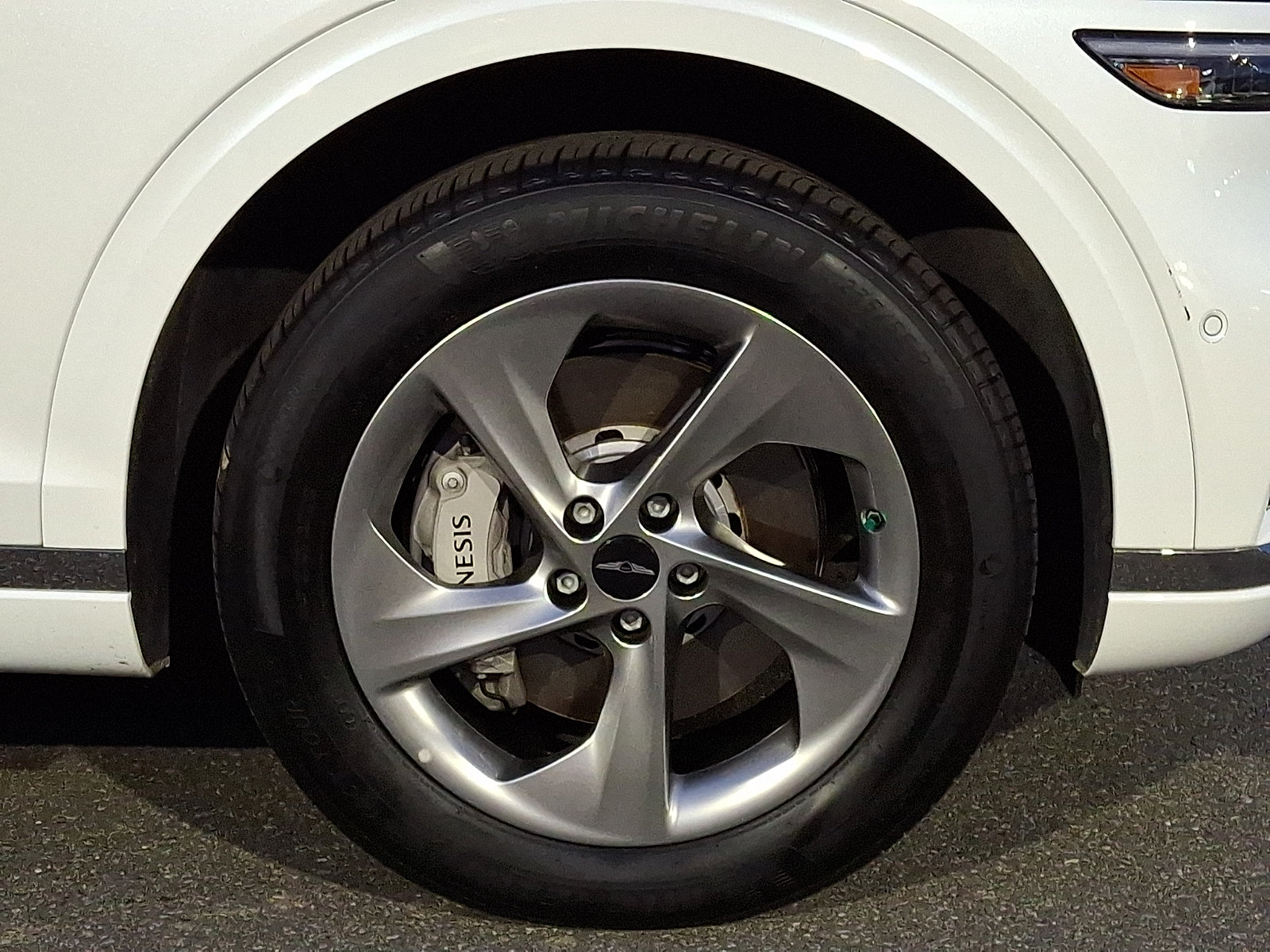 Certified 2026 Genesis GV70 2.5T Advanced AWD/4WD image 8