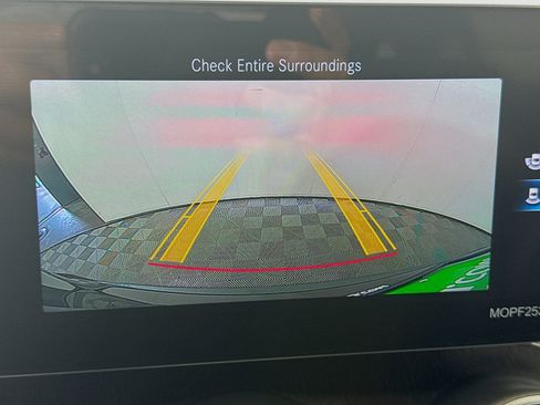 Used 2020 Mercedes-Benz GLC 300 image 19