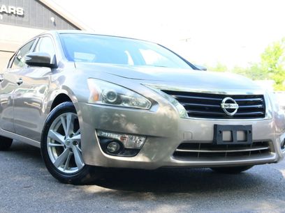 Used 2014 Nissan Altima 2.5 SL w/ Technology Package