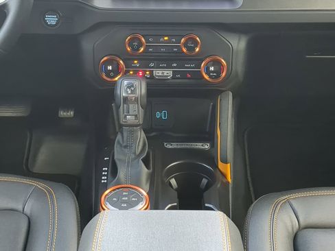 Certified 2024 Ford Bronco Badlands image 17