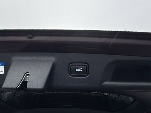 Used 2022 Hyundai Palisade Calligraphy image 37