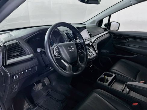 Used 2023 Honda Odyssey Touring image 9