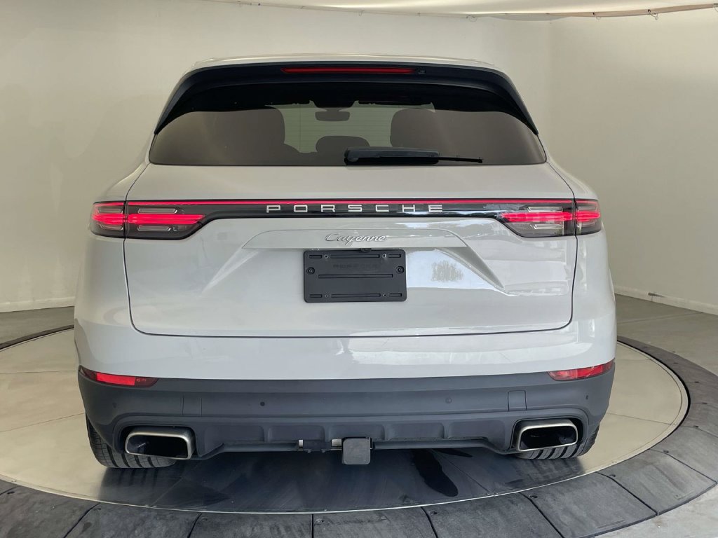 Certified 2023 Porsche Cayenne AWD/4WD image 6