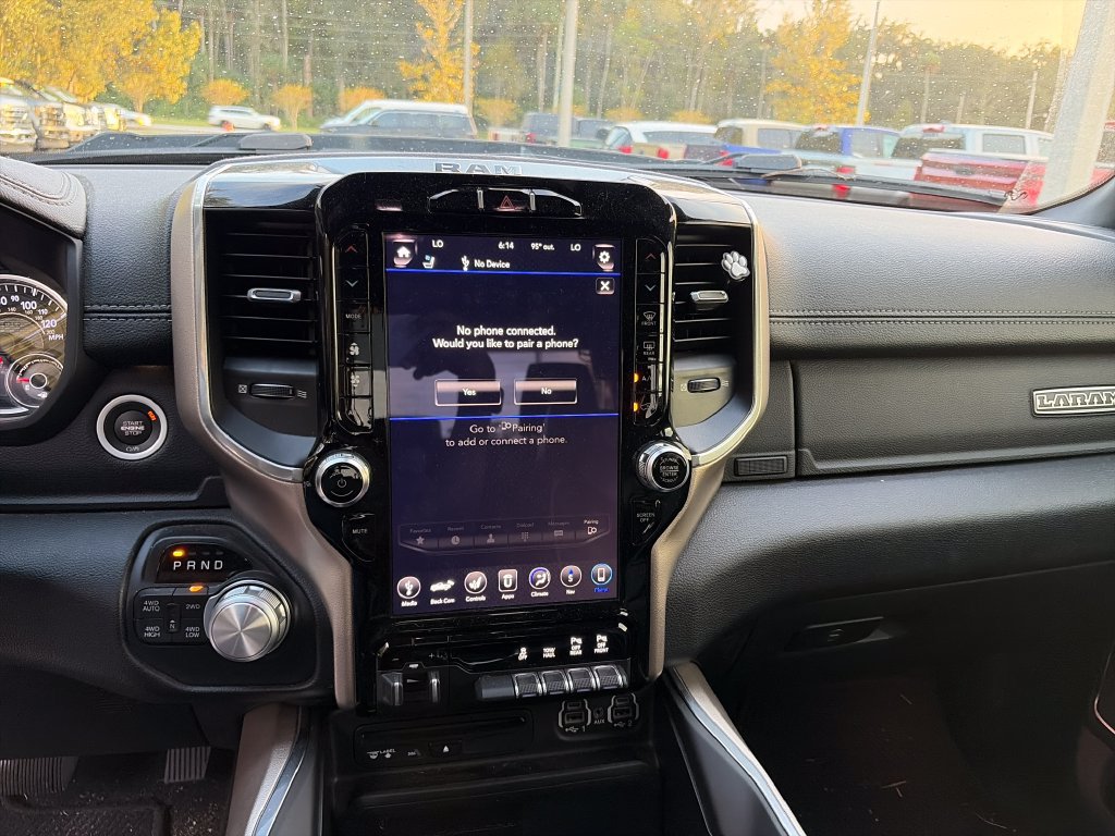 Used 2019 RAM 1500 Laramie AWD/4WD image 23