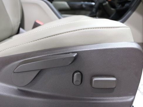 Used 2017 GMC Canyon SLT w/ Trailering Package image 25