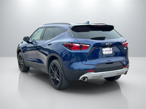 Used 2022 Chevrolet Blazer LT w/ Sound & Technology Package image 7