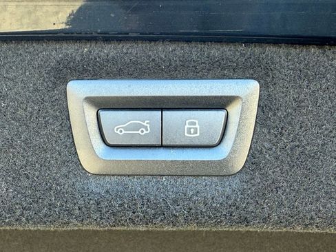 Certified 2025 BMW 840i Coupe w/ M Sport Professional Package image 17