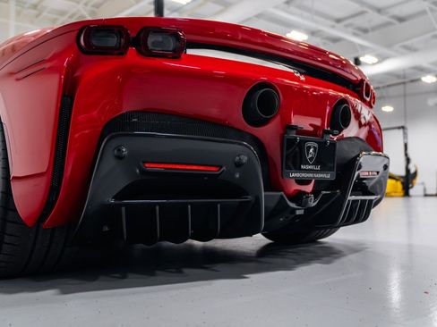 Used 2024 Ferrari SF90 Spider image 36