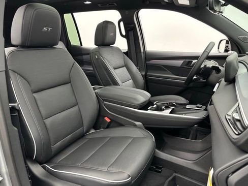 New 2026 Buick Enclave Sport Touring w/ Power Package AWD/4WD image 37