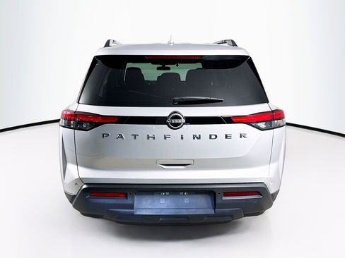 Used 2025 Nissan Pathfinder SV FWD image 31