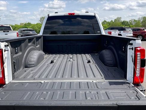 Used 2024 Ford F250 Lariat w/ Chrome Package image 9