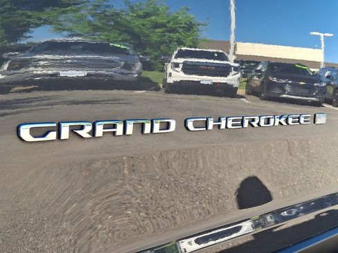 Certified 2024 Jeep Grand Cherokee Limited 4xe AWD/4WD image 36