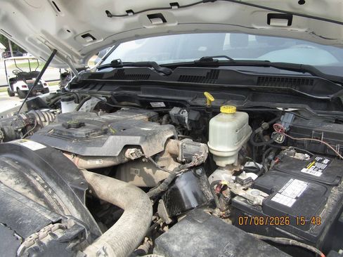 Used 2016 RAM 5500 Tradesman AWD/4WD image 26