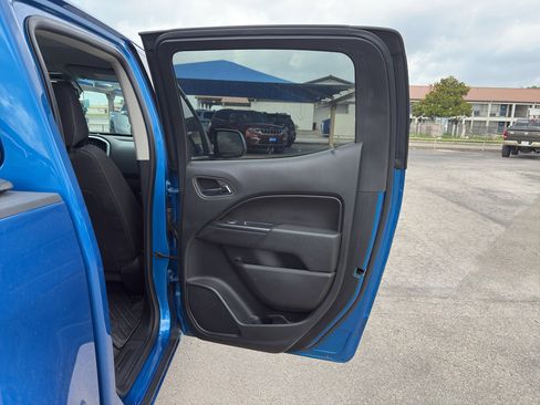 Used 2022 Chevrolet Colorado LT RWD image 16