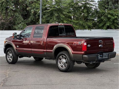 Used 2016 Ford F250 King Ranch w/ FX4 Off-Road Package AWD/4WD image 3