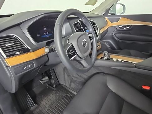 Used 2024 Volvo XC90 T8 Plus w/ Protection Package Premier AWD/4WD image 21