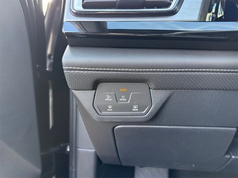 New 2026 Volkswagen Atlas Cross Sport SE image 18