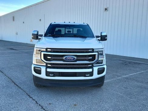 Used 2022 Ford F250 Platinum image 2