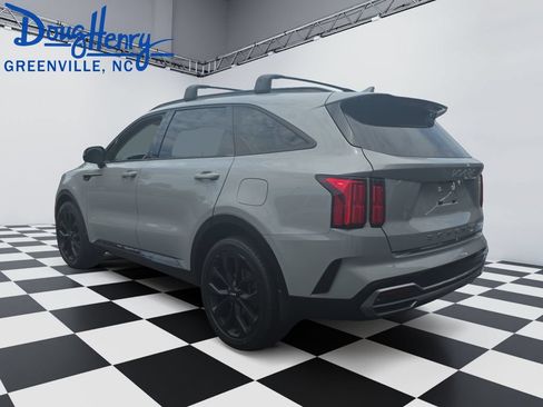 Used 2022 Kia Sorento SX FWD image 3