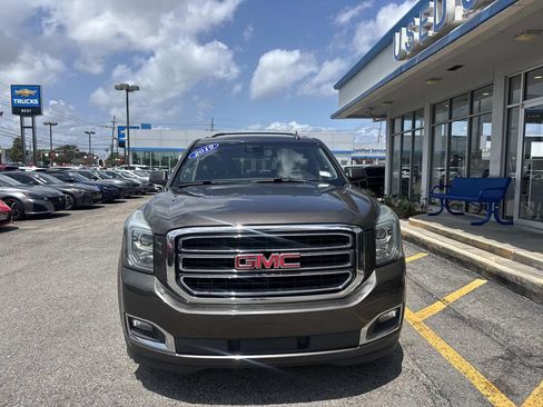 Used 2019 GMC Yukon SLT w/ HD Trailering Package RWD image 2