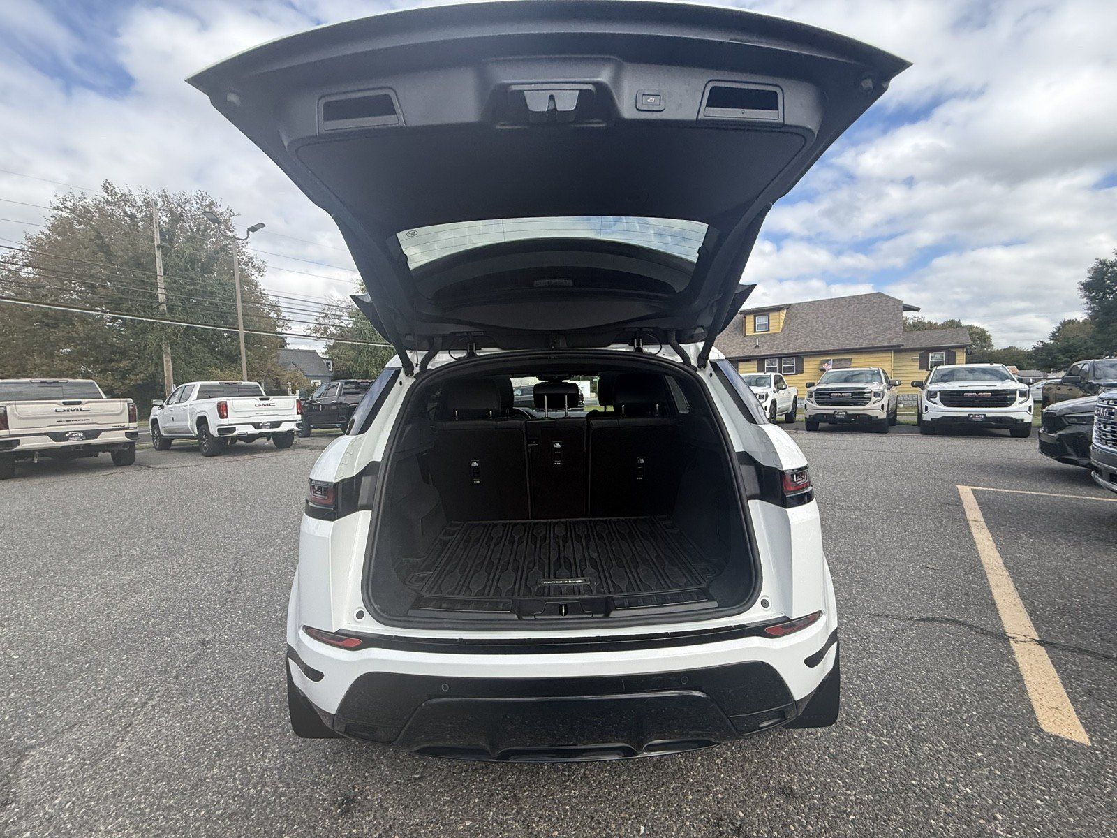 Used 2023 Land Rover Range Rover Evoque R-Dynamic SE AWD/4WD image 33