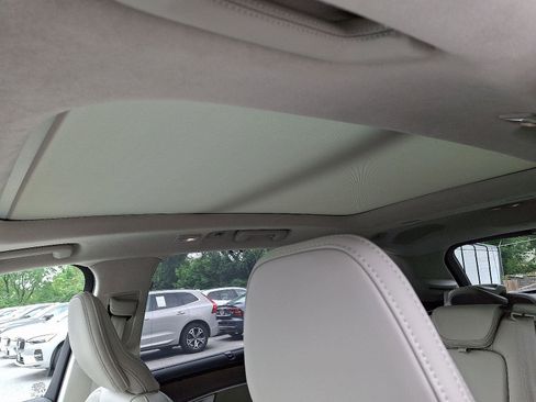 New 2025 Volvo XC90 B6 Ultra w/ Lounge Package image 10