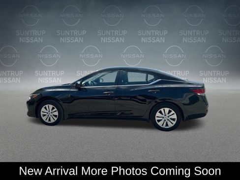 Used 2025 Nissan Sentra S FWD image 2