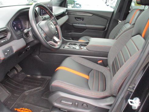 Certified 2026 Honda Passport TrailSport image 12