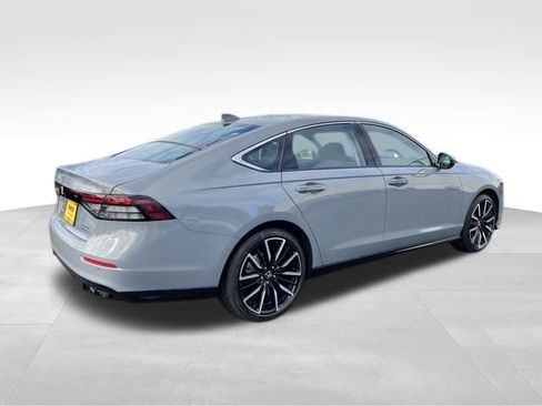 New 2025 Honda Accord Touring image 7