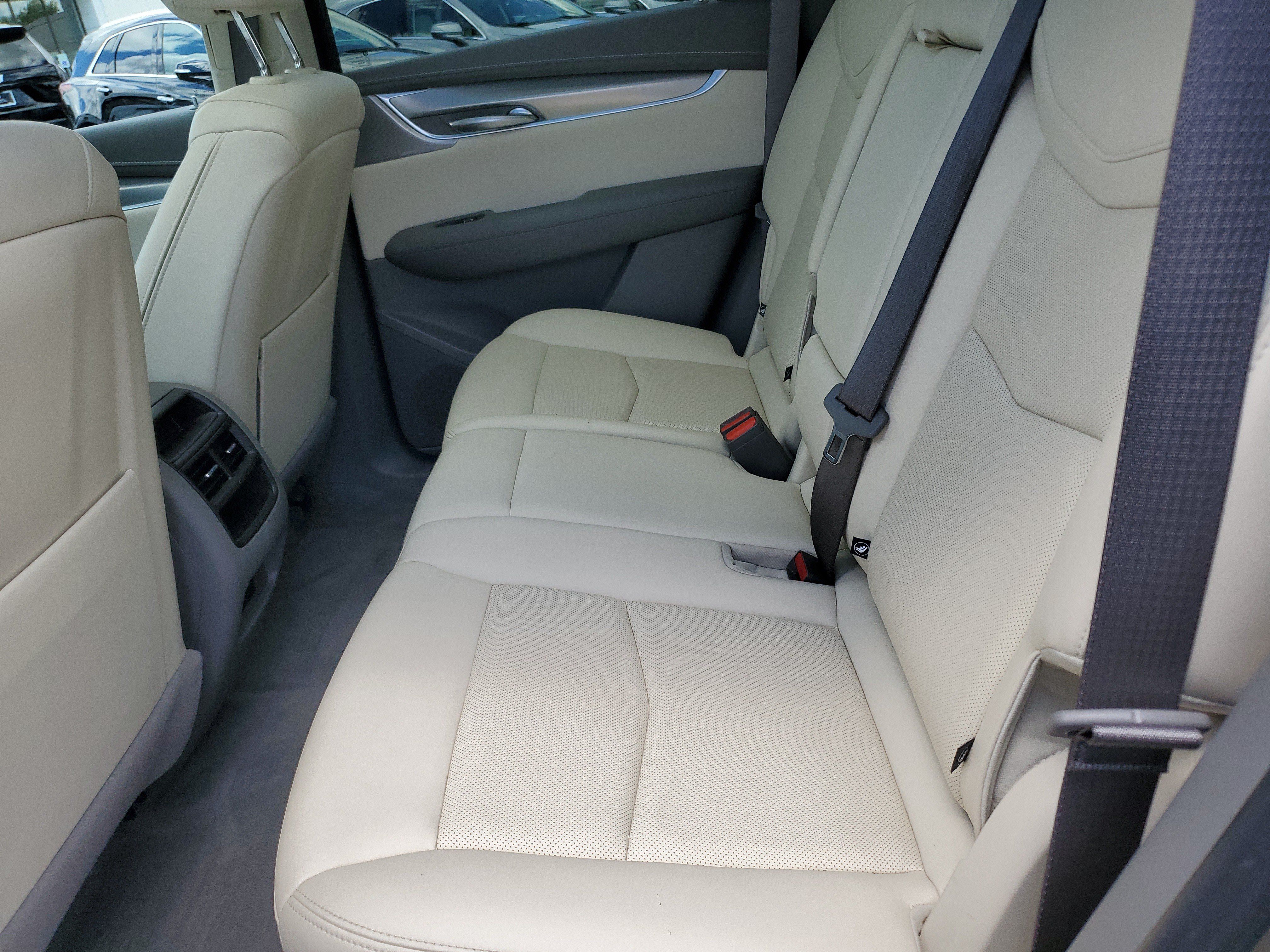 Certified 2023 Cadillac XT5 Premium Luxury AWD/4WD image 13
