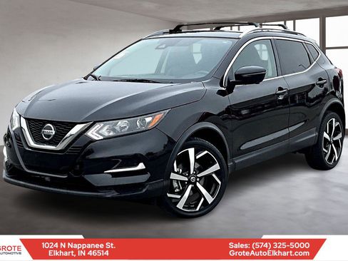 Used 2022 Nissan Rogue Sport SL image 1