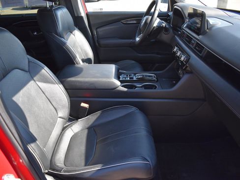 Used 2023 Honda Pilot Elite image 15