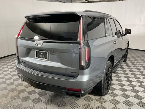 Used 2021 Cadillac Escalade Sport w/ LPO, ONYX Package image 6