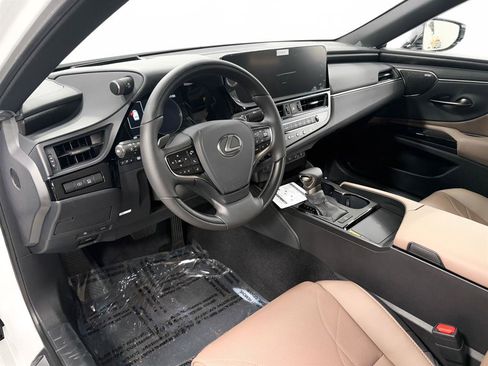 New 2025 Lexus ES 350 w/ Luxury Package image 5
