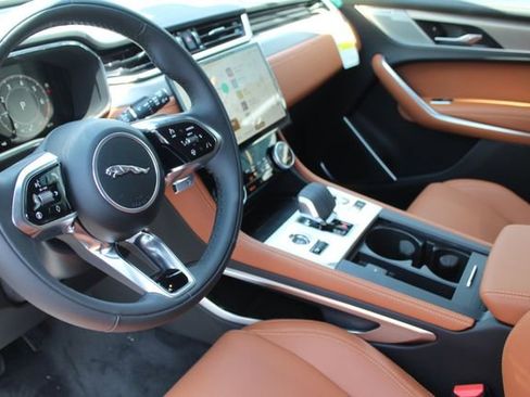 New 2026 Jaguar F-PACE R-Dynamic S image 13