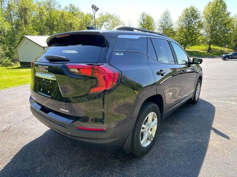Certified 2021 GMC Terrain SLE w/ Driver Convenience Package AWD/4WD image 3