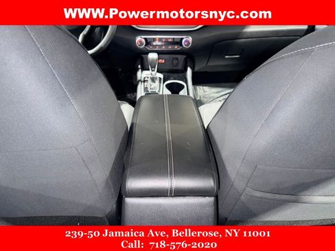 Used 2024 Nissan Altima 2.5 SV image 28