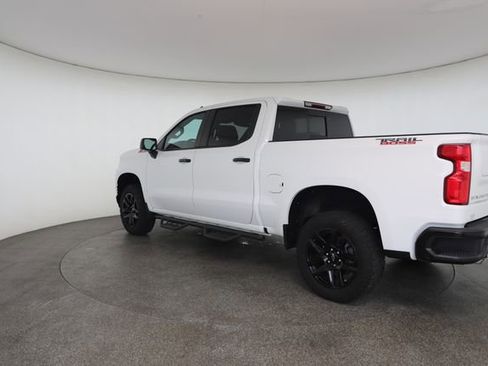 Used 2021 Chevrolet Silverado 1500 LT Trail Boss w/ LT Trail Boss Premium Package AWD/4WD image 15