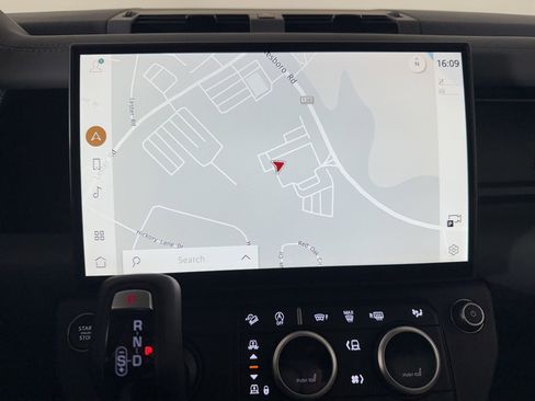 New 2026 Land Rover Defender 110 X-Dynamic SE AWD/4WD image 22