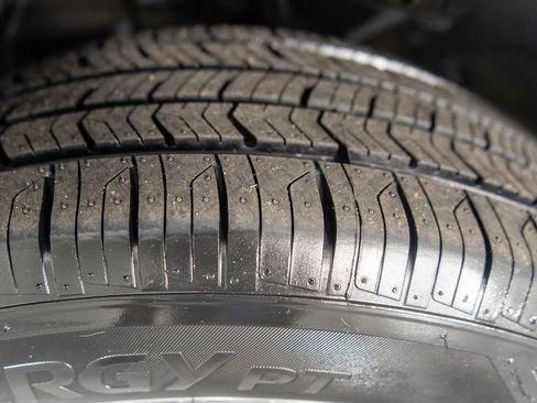 Used 2013 Subaru Outback 2.5i Premium w/ All-Weather Pkg image 24