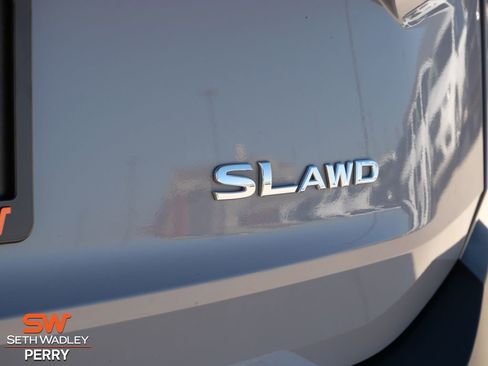 Used 2021 Nissan Rogue SL w/ Premium Package image 10