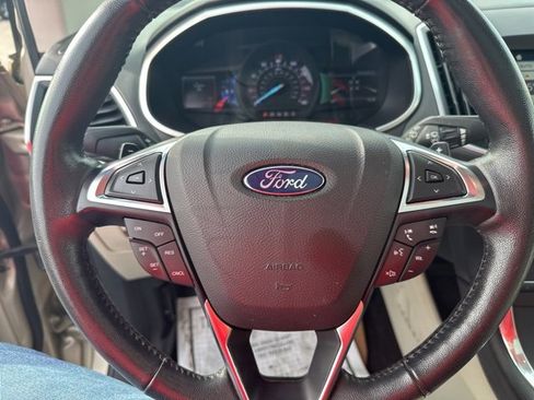 Used 2017 Ford Edge Titanium w/ Technology Package image 9