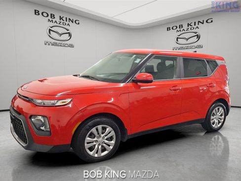Used 2020 Kia Soul LX image 1