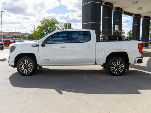 Used 2024 GMC Sierra 1500 AT4 w/ AT4 Preferred Package image 6