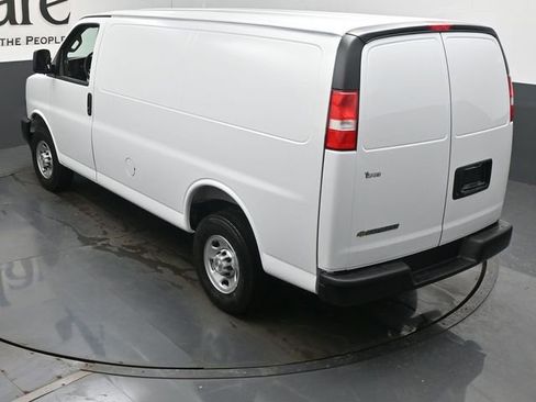 New 2026 Chevrolet Express 2500 image 19