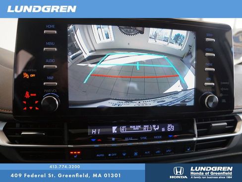Used 2022 Toyota Sienna XSE w/ XSE Plus Package AWD/4WD image 24
