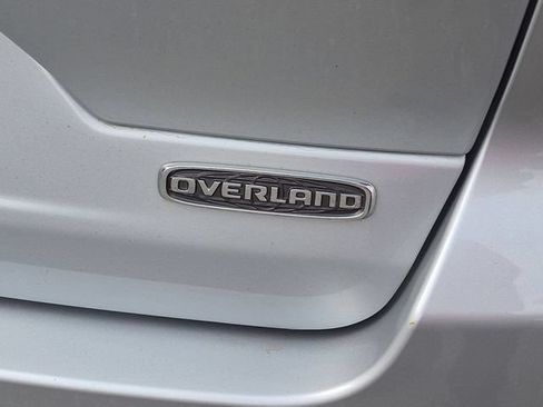 Used 2022 Jeep Grand Cherokee Overland AWD/4WD image 10
