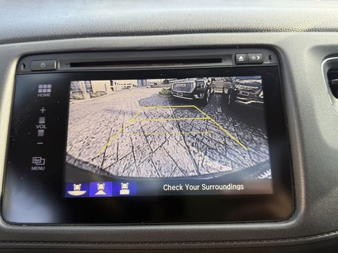 Used 2018 Honda HR-V EX image 25