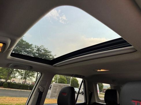 Certified 2020 Toyota 4Runner TRD Off-Road Premium w/ Moonroof Package AWD/4WD image 5